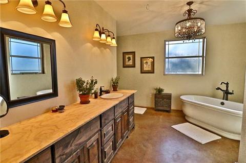 115 Jason Ct, Sunset, TX 76270 photo 9