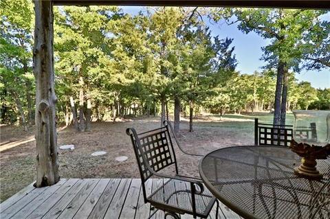 115 Jason Ct, Sunset, TX 76270 photo 3