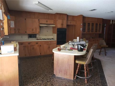 711 E Hall St, Bangs, TX 76823 photo 3