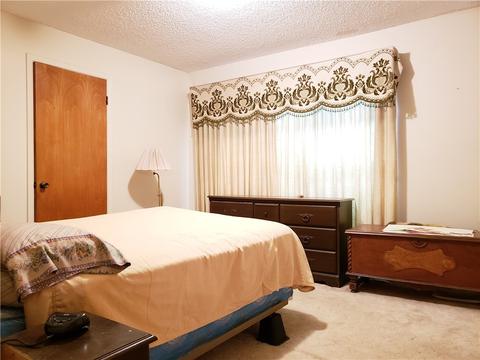 711 E Hall St, Bangs, TX 76823 photo 8