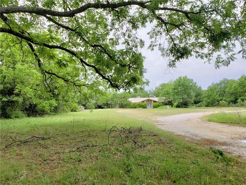 711 E Hall St, Bangs, TX 76823 photo 17