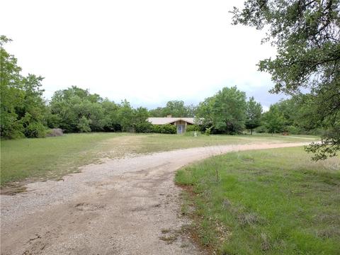 711 E Hall St, Bangs, TX 76823 photo 1