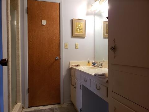 711 E Hall St, Bangs, TX 76823 photo 9