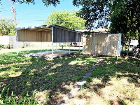 1409 N Avenue L, Haskell, TX 79521 photo 3