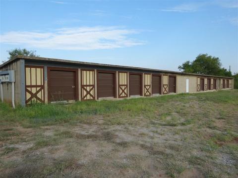 700 Spur 511, Sunset, TX 76270 photo 2