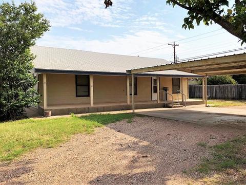 504 N 11th St, Haskell, TX 79521 photo 2
