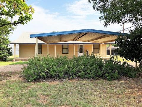 504 N 11th St, Haskell, TX 79521 photo 1