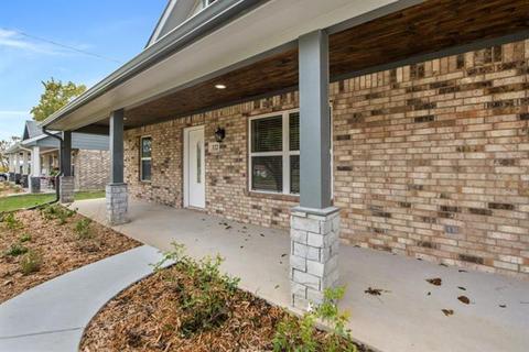 122 S Kemp St, Mabank, TX 75147 photo 3