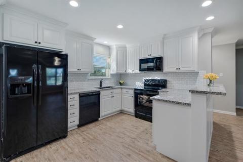 122 S Kemp St, Mabank, TX 75147 photo 8
