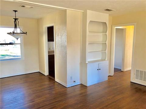 307 Boyd Loop, Bonham, TX 75418 photo 2
