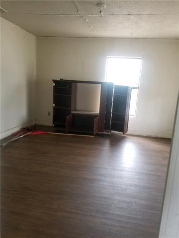 324 E Archer St, Jacksboro, TX 76458 photo 5
