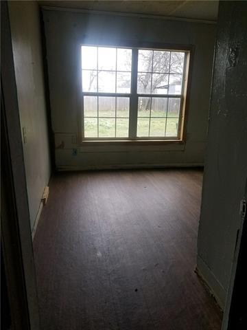 324 E Archer St, Jacksboro, TX 76458 photo 8