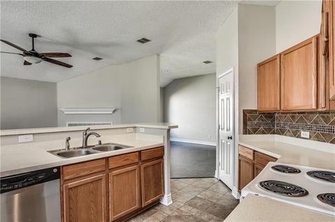 1017 Hampton Dr, Forney, TX 75126 photo 2