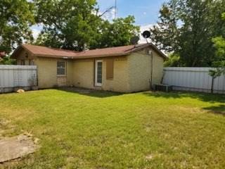 902 W Hall St, Bangs, TX 76823 photo 3