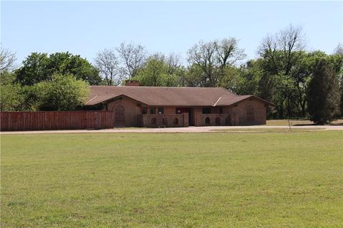1 Fox Creek Dr, Comanche, TX 76442 photo 2