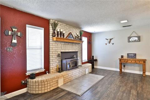 1102 Crescent Dr, Clyde, TX 79510 photo 8