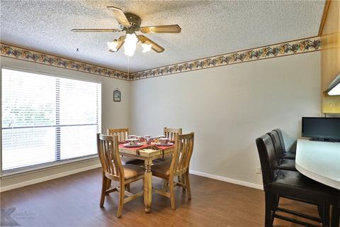 1102 Crescent Dr, Clyde, TX 79510 photo 14