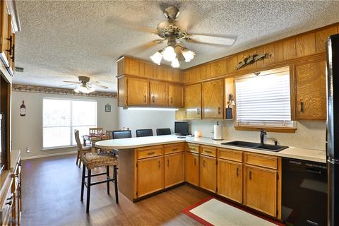 1102 Crescent Dr, Clyde, TX 79510 photo 15