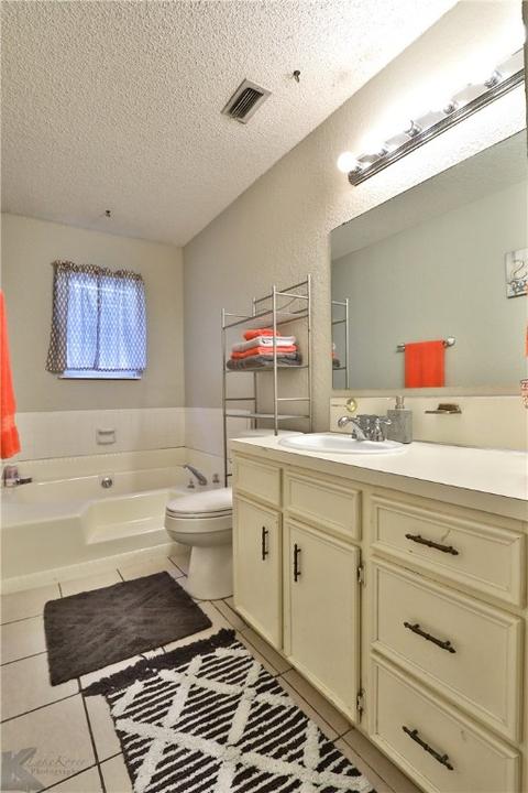 1102 Crescent Dr, Clyde, TX 79510 photo 21
