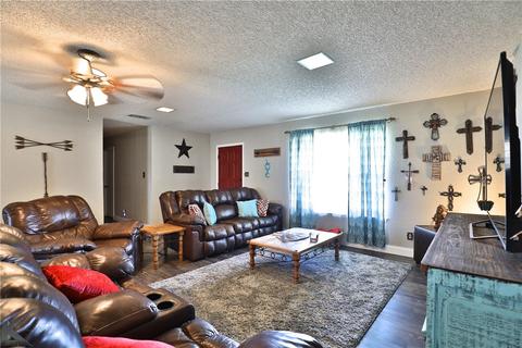 1102 Crescent Dr, Clyde, TX 79510 photo 4