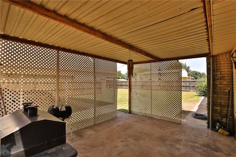 1102 Crescent Dr, Clyde, TX 79510 photo 32