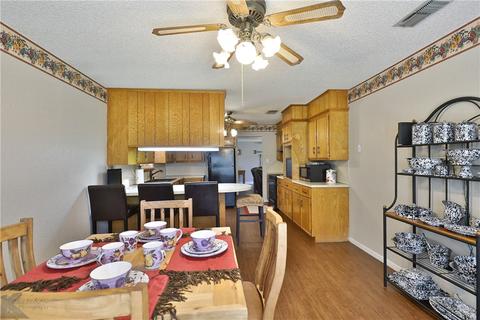 1102 Crescent Dr, Clyde, TX 79510 photo 11