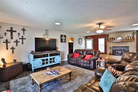 1102 Crescent Dr, Clyde, TX 79510 photo 6