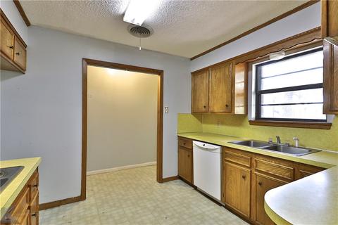 2302 Castle Dr, Clyde, TX 79510 photo 11