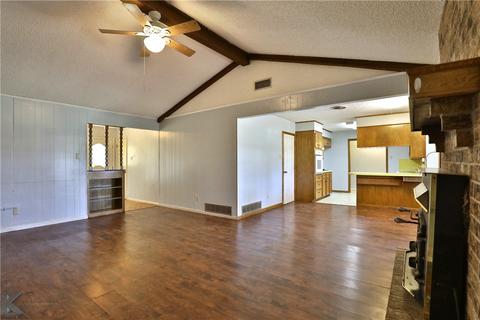 2302 Castle Dr, Clyde, TX 79510 photo 5