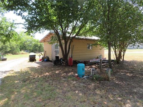 500 E Front St, Sunset, TX 76270 photo 17