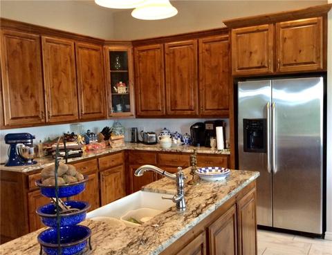 508 S 3rd St, Windom, TX 75492 photo 9
