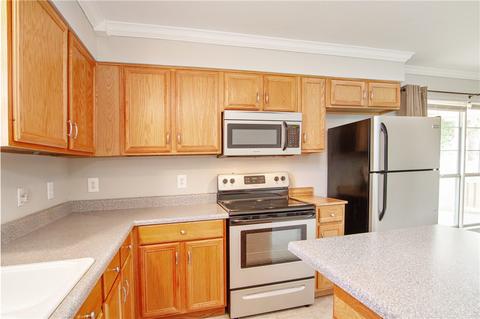 400 Oak Creek Dr, Tool, TX 75143 photo 9