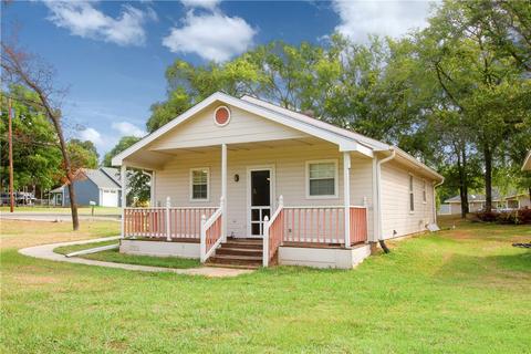 400 Oak Creek Dr, Tool, TX 75143 photo 3
