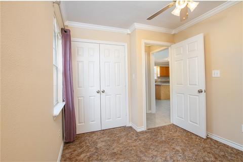 400 Oak Creek Dr, Tool, TX 75143 photo 12