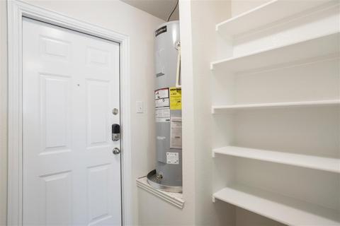 605 E Brown St, Cleburne, TX 76031 photo 24