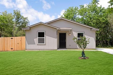 605 E Brown St, Cleburne, TX 76031 photo 1