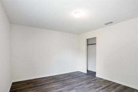 605 E Brown St, Cleburne, TX 76031 photo 15