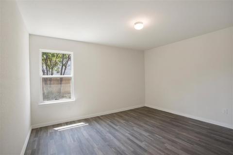 605 E Brown St, Cleburne, TX 76031 photo 14