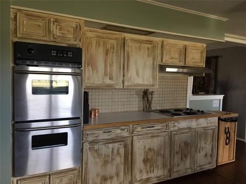 801 S Comanche Dr, De Leon, TX 76444 photo 6