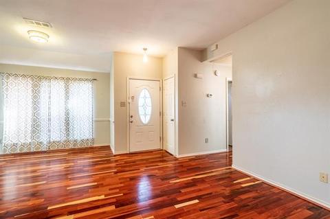 7501 Colfax Dr, Rowlett, TX 75089 photo 2