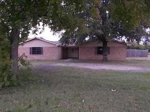 110 Meadowview Ln, Point, TX 75472 photo 1