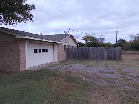 110 Meadowview Ln, Point, TX 75472 photo 13