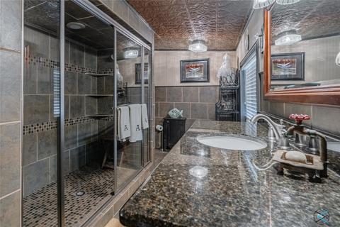 618 Eubank St, Mabank, TX 75147 photo 4