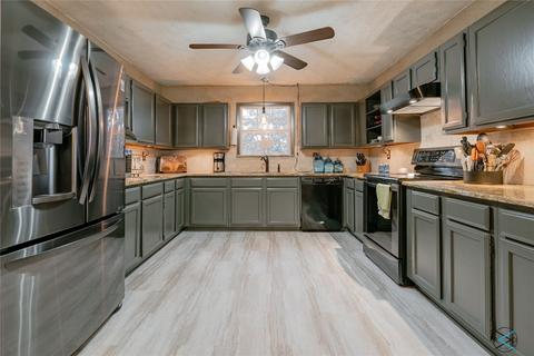 618 Eubank St, Mabank, TX 75147 photo 3