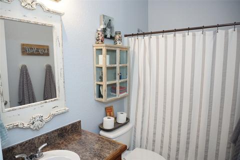 202 Wren, Ector, TX 75439 photo 12