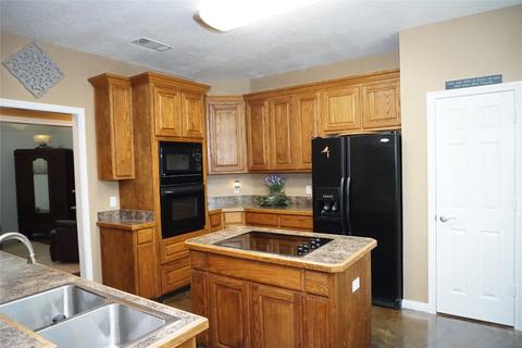 202 Wren, Ector, TX 75439 photo 5
