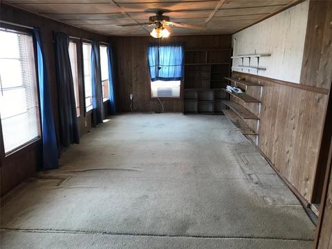 505 E Dempsey, Bryson, TX 76427 photo 9