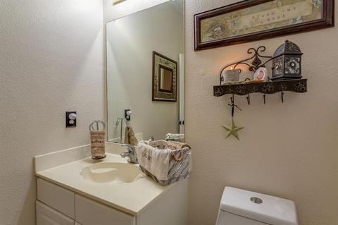 8002 Freeman Dr, Rowlett, TX 75089 photo 17