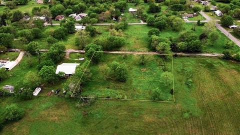 506 2nd St, Point, TX 75472 photo 4