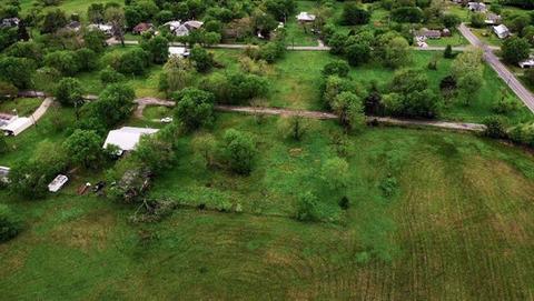 506 2nd St, Point, TX 75472 photo 3